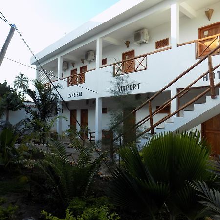 27 Cafe Zanzibar Airport Hotel Esterno foto