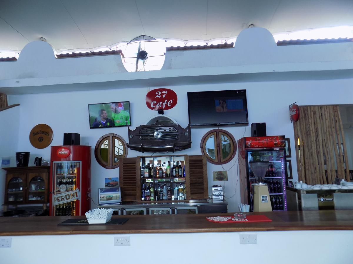 27 Cafe Zanzibar Airport Hotel Esterno foto