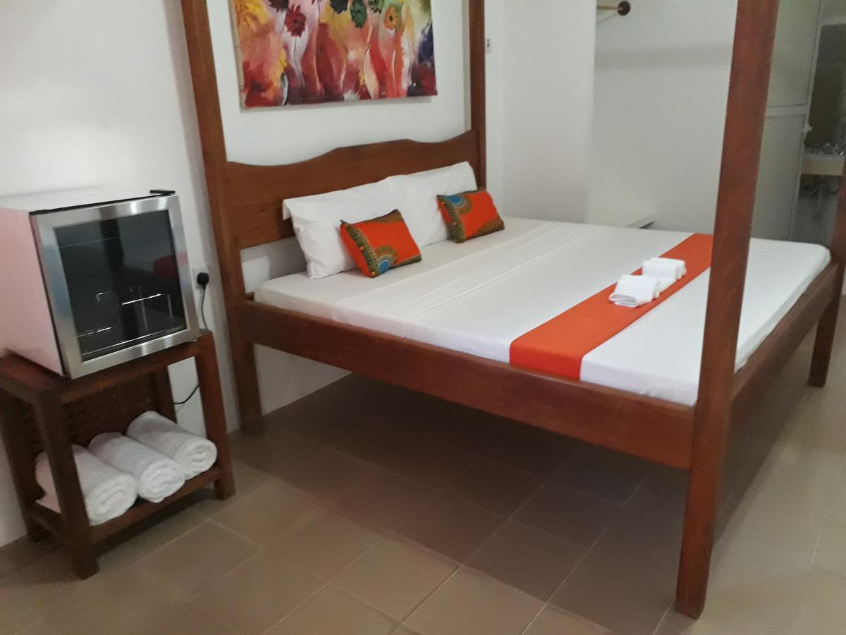 27 Cafe Zanzibar Airport Hotel Esterno foto