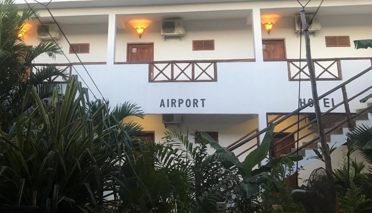 27 Cafe Zanzibar Airport Hotel Esterno foto
