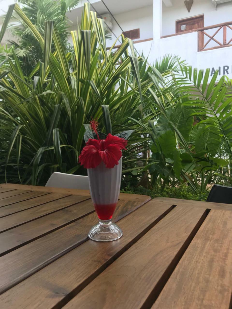 27 Cafe Zanzibar Airport Hotel Esterno foto